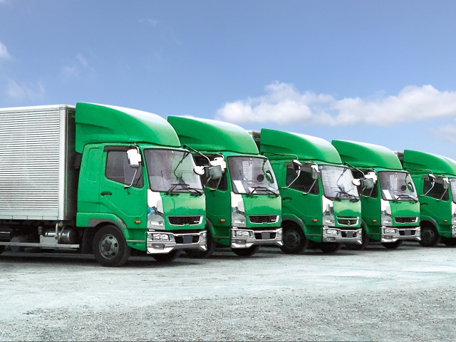 国内物流を支えている輸送法はトラック以外に何がある？
